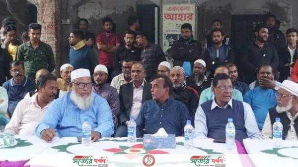 ভেড়ামারায় স্বতন্ত্র প্রার্থী কামারুল আরেফিনের মতবিনিময় ও শান্তি সমাবেশ অনুষ্ঠিত
