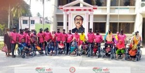 ভেড়ামারায় একটু মানবতার ছোঁয়া ফাউন্ডেশন এর উদ্যোগে হুইল চেয়ার বিতরণ