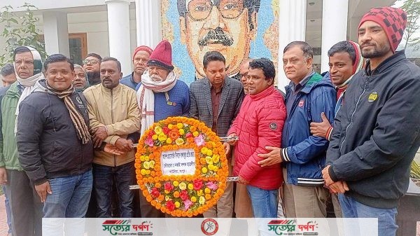 কাউনিয়া উপজেলা নব্বই দশক ছাত্রলীগের স্বদেশ প্রত্যাবর্তন দিবস পালিত