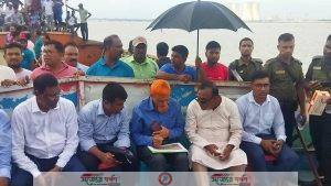 ভেড়ামারায় নদী ভাঙ্গন কবলিত এলাকা পানি উন্নয়ন বোর্ডের ঊর্ধ্বতন কর্তৃপক্ষকে সাথে নিয়ে
পরিদর্শন করলেন এমপি কামারুল আরেফিন