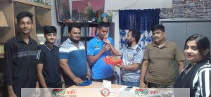 সাফ ফুটবল টুর্নামেন্টে বিজয়ী ভেড়ামারার কৃতি মাহিন কে ভেড়ামারা অনলাইন প্রেসক্লাবের পক্ষ থেকে সংবর্ধনা