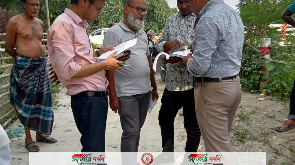 ঝিকরগাছায় সিআরডিপির কাজ পরিদর্শনে পৌর প্রশাসক নাভিদ  সারওয়ার