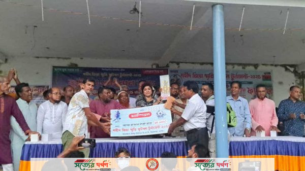 বাঁকড়া ইউনিয়ন বিএনপির উদ্যোগে শহীদ জিয়া স্মৃতি ফুটবল টুর্নামেন্টের -২০২৫ ফাইনাল খেলা অনুষ্ঠিত 