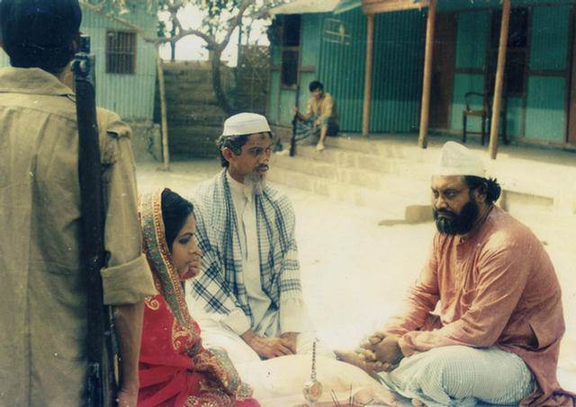 নদীর নাম মধুমতি: মুক্তিযুদ্ধভিত্তিক বাঙালি চলচ্চিত্রে সমাজ, সংগ্রাম ও সংস্কৃতির চিত্রায়ন