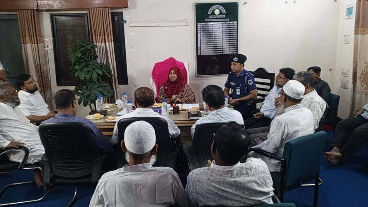 ঝিকরগাছায় শহরের যানজট নিরসনে যৌথ সভা অনুষ্ঠিত