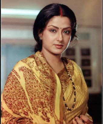 অভিনয়ের স্বতঃস্ফূর্ততায় অমলিন—জন্মদিনে স্মরণে মৌসুমী চট্টোপাধ্যায়