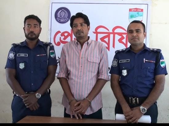 দৌলতপুরে ২১ মামলার ওয়ারেন্টভুক্ত পলাতক আসামি গ্রেপ্তার