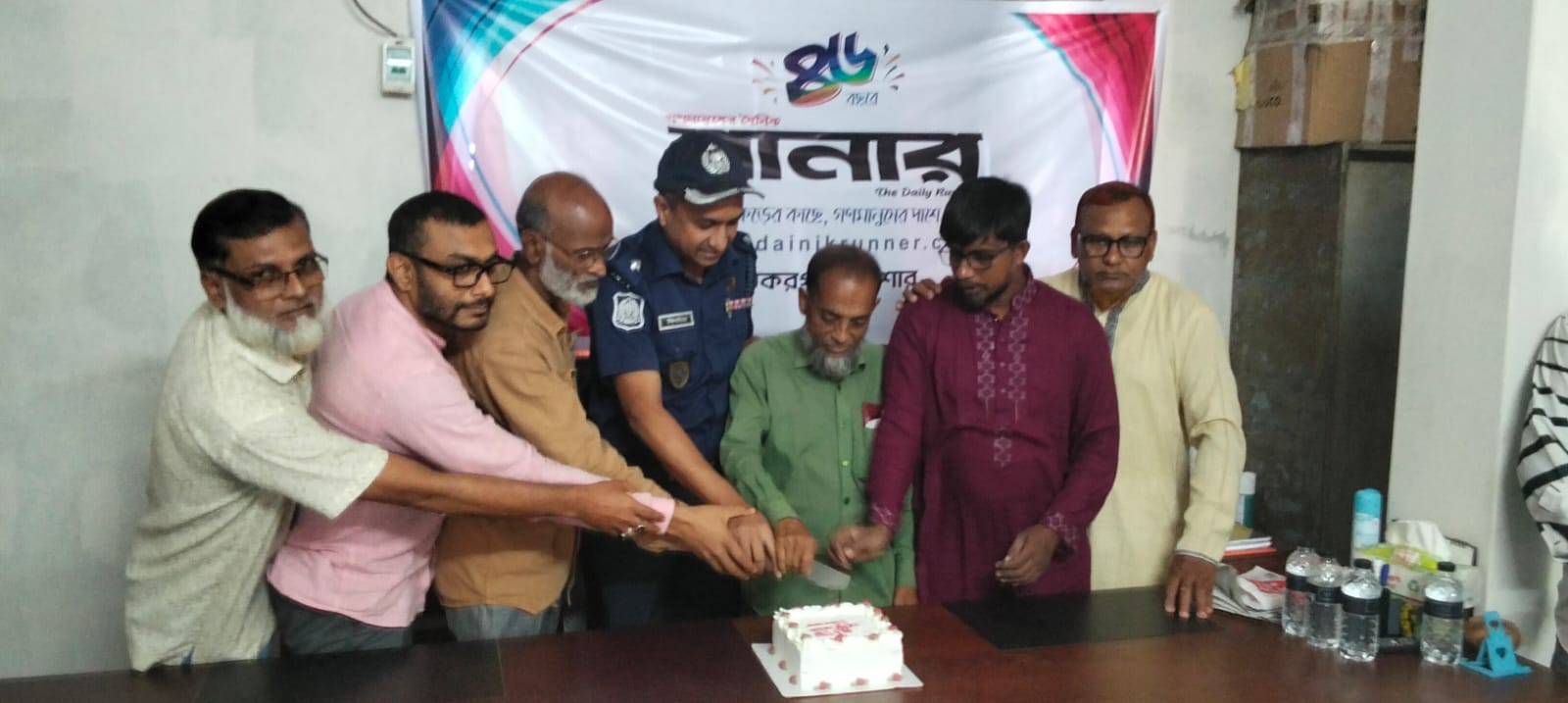 ঝিকরগাছায় দৈনিক রানারের ৪৬তম প্রতিষ্ঠাবার্ষিকী পালিত